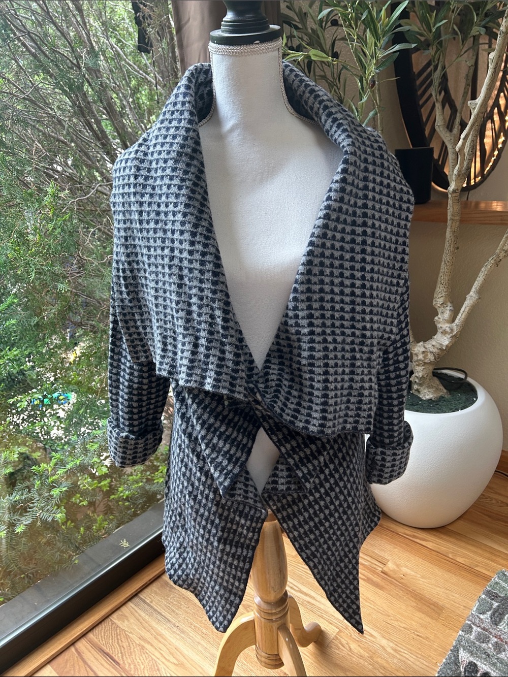 A.IDA Open Front Houndstooth Draped Cardigan - Blue and gray medium